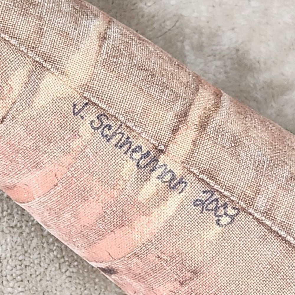 Vintage Folk Art Carrot by Schneeman - Picture 4 of 4